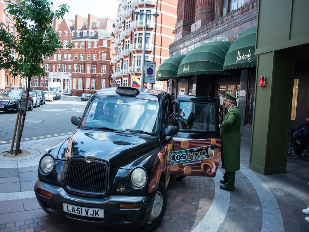 Luxton Apartments - Knightsbridge Londen Buitenkant foto